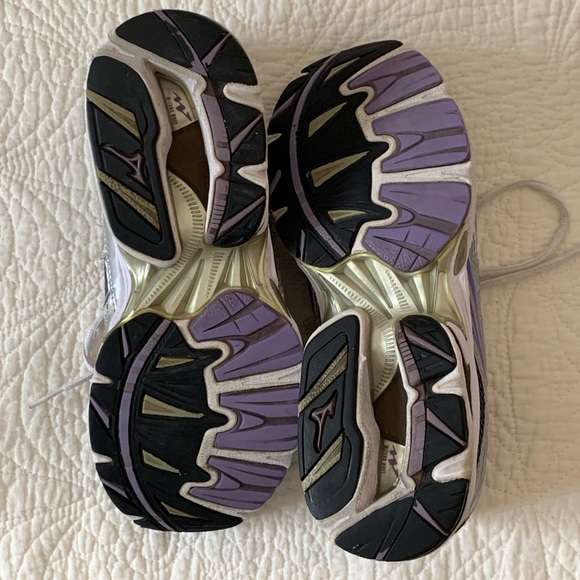 y2k running shoes - Picture 2 of 3